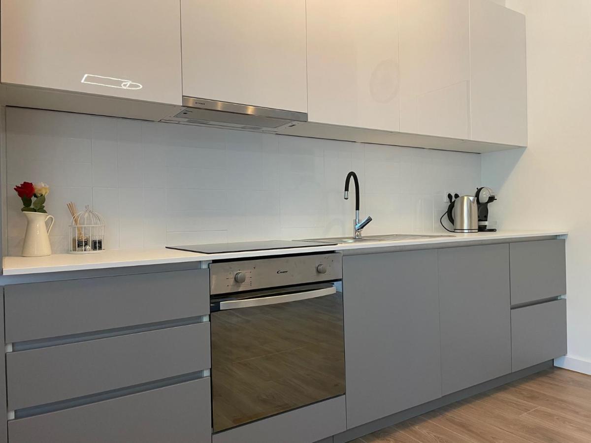 Apartments Ella ซาเกร็บ ภายนอก รูปภาพ